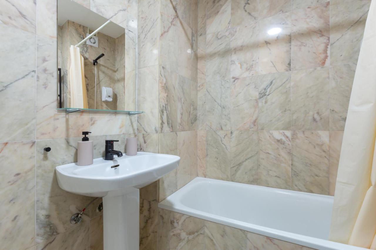Bright Apartment With Patio And Balconies In The Center มาลากา ภายนอก รูปภาพ